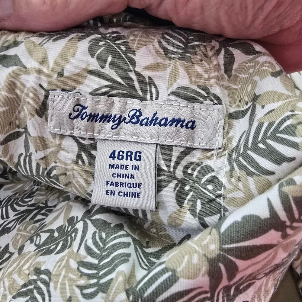 Tommy Bahama Mens Boracay Bay Cargo Shorts Khaki Green‎ 46RG BT890012 New